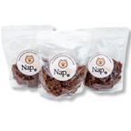 De Napzzz Kip Trainers hondensnack in doorzichtige verpakking, zijn hoogwaardige hondensnacks die ideaal zijn voor het belonen tijdens training, maar ook geschikt als smakelijk tussendoortje. Deze eiwitrijke trainers bevatten een hoog gehalte aan kip en zijn gemaakt met zorgvuldig geselecteerde ingrediënten. Ideaal voor trainingen en tussendoortje