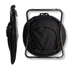 Napzzz stoel voor huisdieren, in bovenaanzicht en inklapt zijwaarts, geschikt voor kleine huisdieren zoals hond of kat. Inklapbaar en voorzien van waterafstotende stof. Met metalen frame en anti slip details.